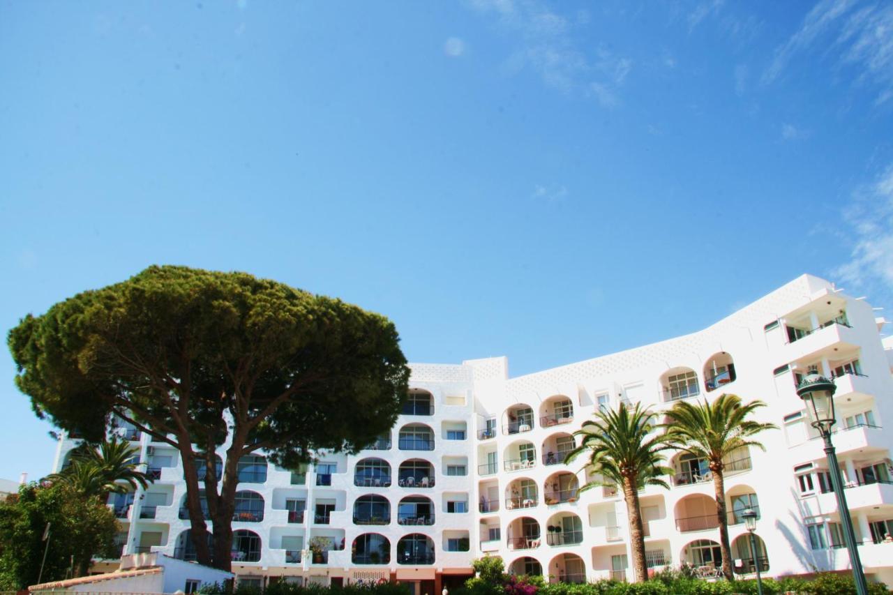 Verdemar Apartment With Sea View And Garden Нерха Екстер'єр фото